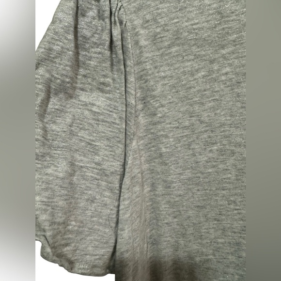 LOFT - Gray Tshirt - tulip sleeves - sparkle detail on fabric - Size L - Picture 8 of 8